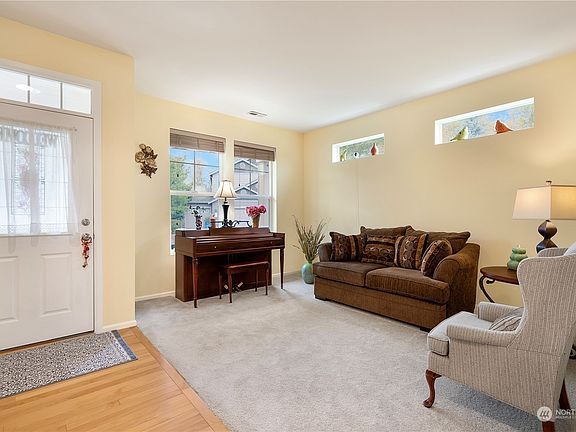 5th image of 3831 61st Avenue E