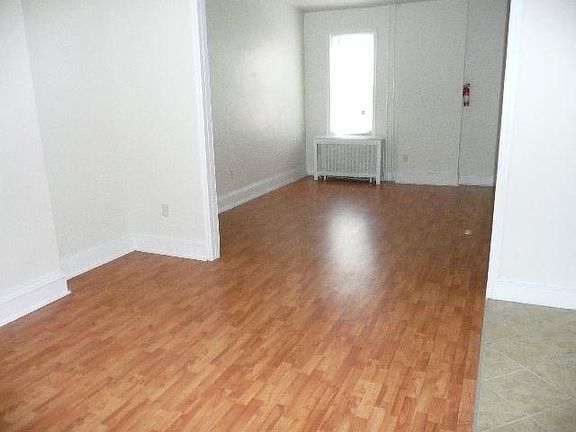 2nd image of 1935 E Stella St #Townhouse