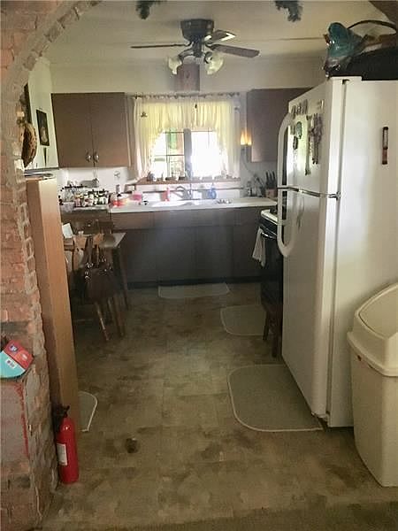 2nd image of 5175 Harlansburg Rd
