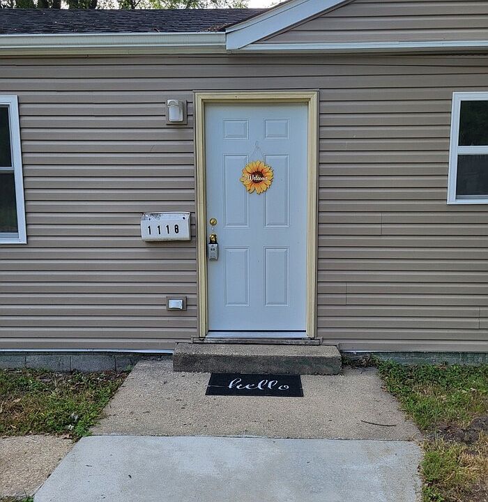 1st image of 1118 Benton St