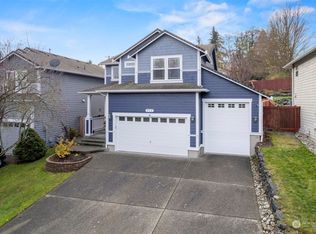 912 25th Ave SW, Puyallup, WA 98373