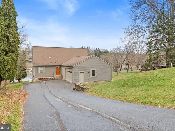 614 W Wynonah Dr, Auburn, PA 17922