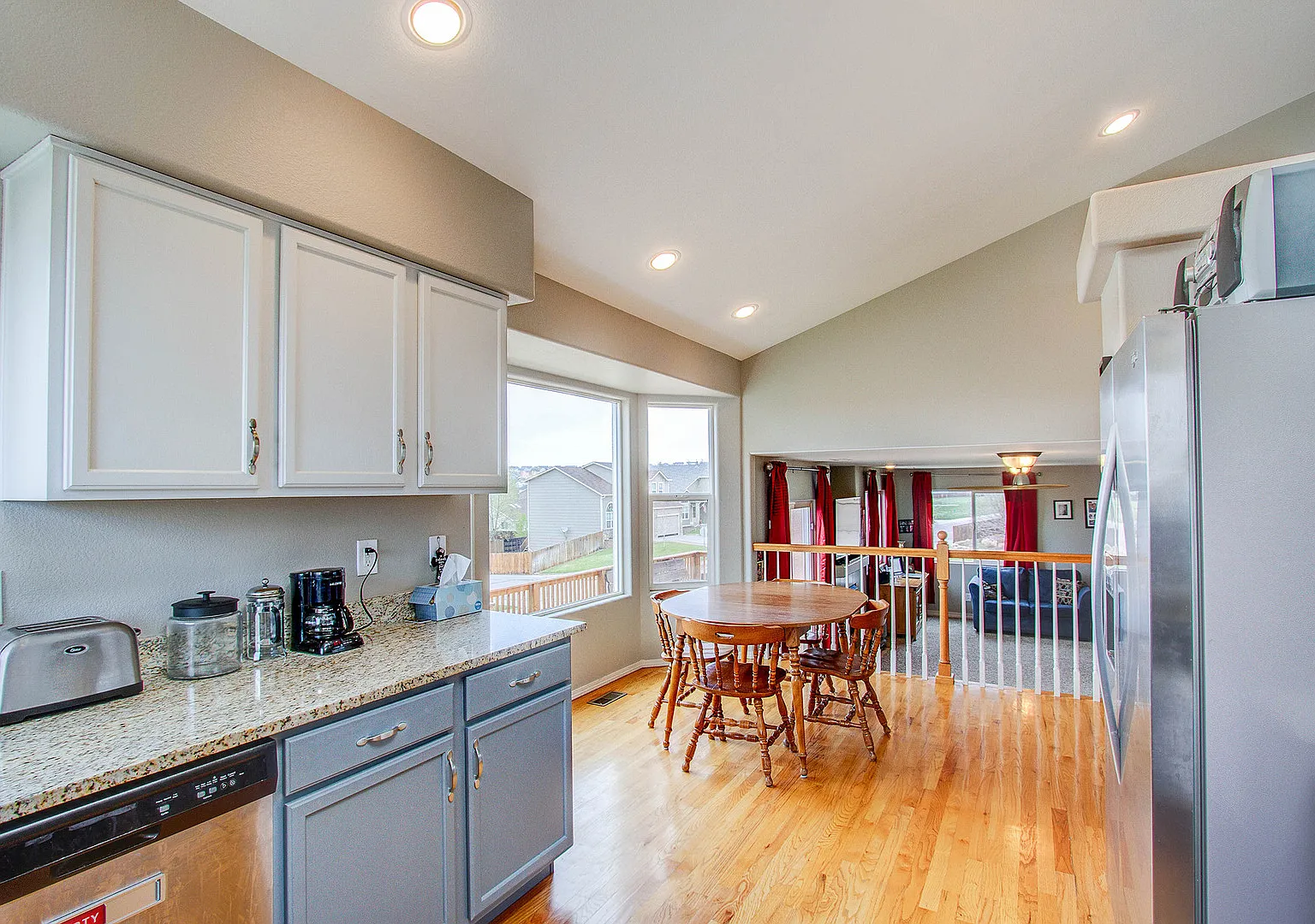 Gorgeous Home in Pronghorn Meadows! — Photo 4