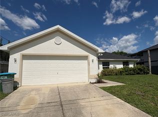 1207 SW 18th Ave, Cape Coral, FL 33991