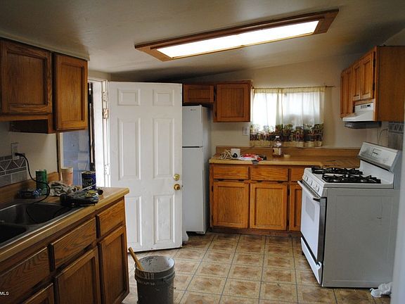 3rd image of 156 W Aviation Dr