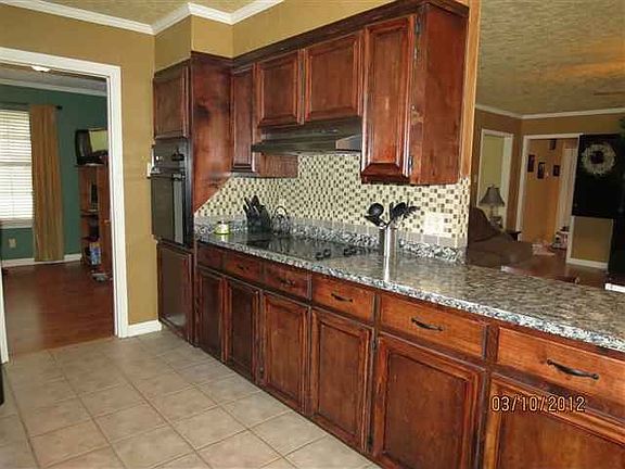 2nd image of 651 W Kitchen Dr