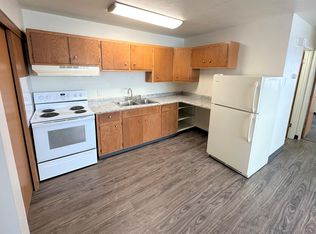 2103 4th Ave SE #4, Aberdeen, SD 57401
