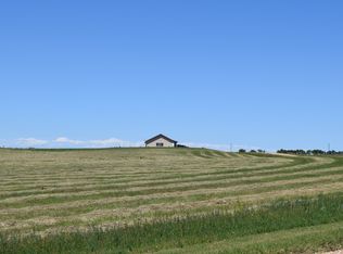 7608 Highview Dr, Waubay, SD 57273