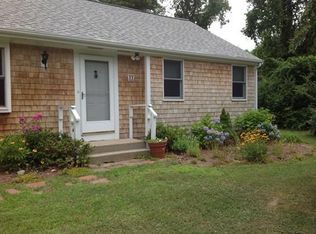 22 Woodridge Rd, East Sandwich, MA 02537