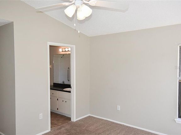 4th image of 1231 Sweet Gum Dr