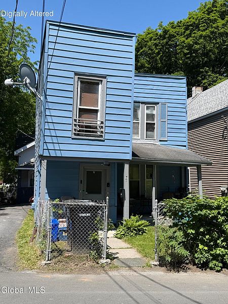 3rd image of 7 Winnie Avenue