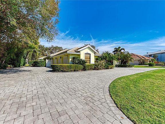 4th image of 7879 Estancia Way