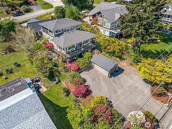 3rd image of 9226 Peacock Hill Avenue
