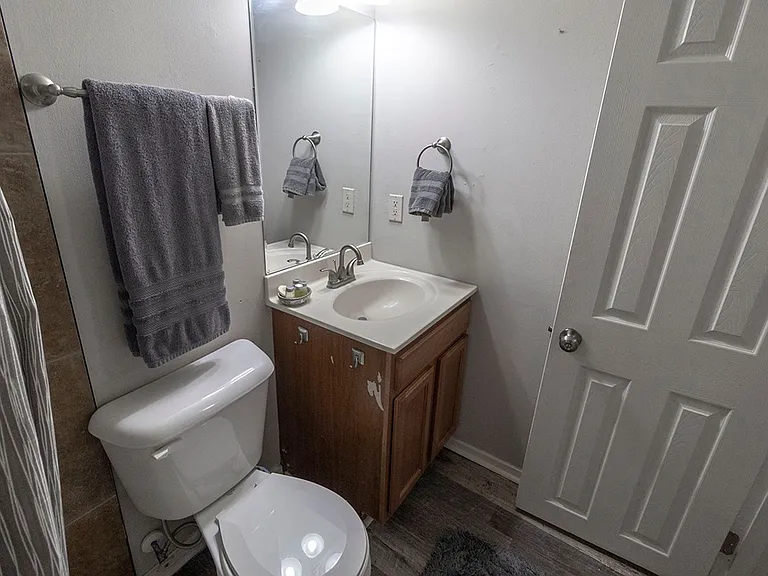 201 Wheaton Ct — Photo 23