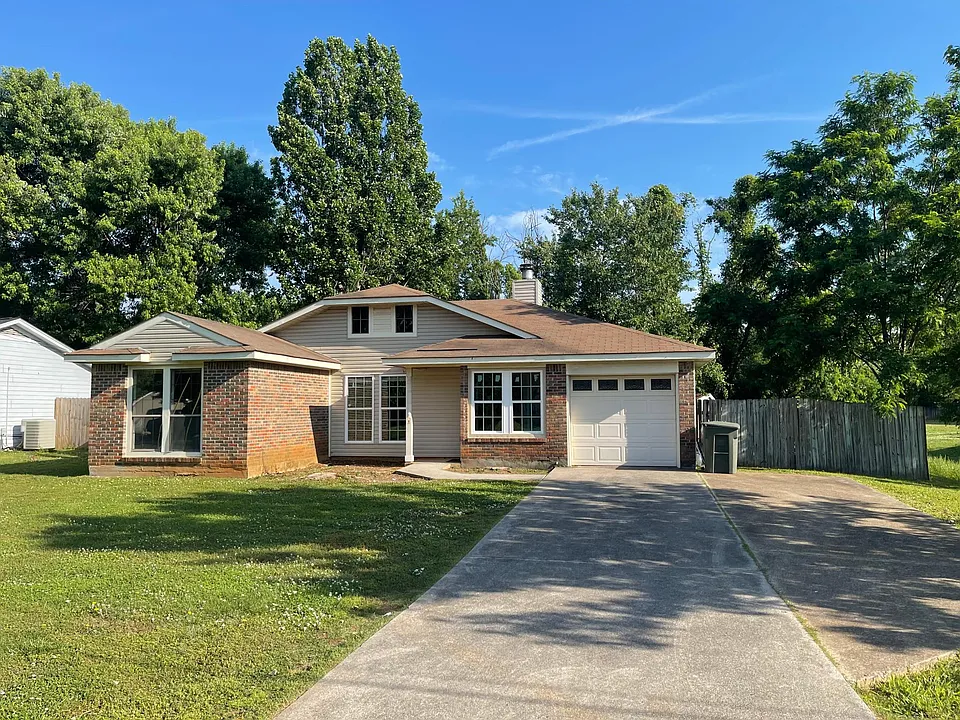 144 Portal Ln