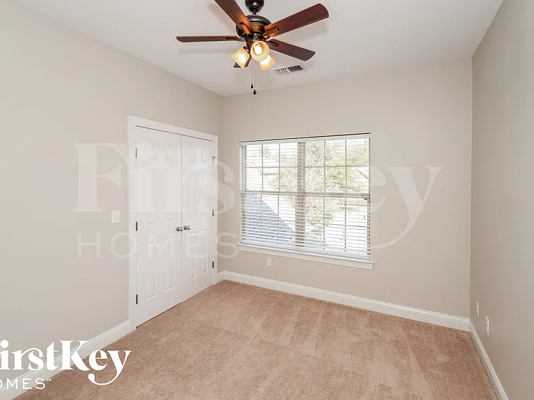 1819 Winnepeg Cir — Photo 6