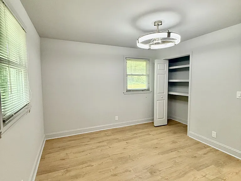 207 Blue Ridge Dr — Photo 8