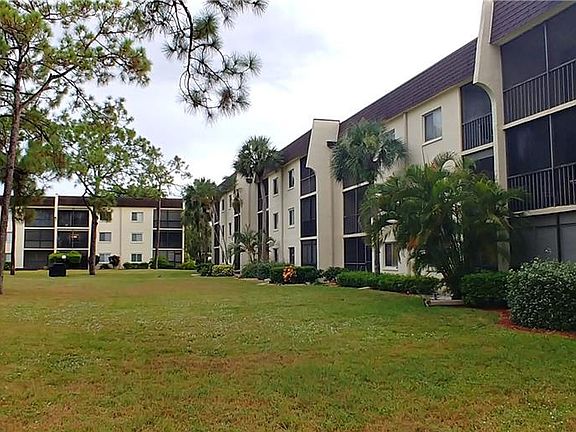2nd image of 25802 Cockleshell Dr #211