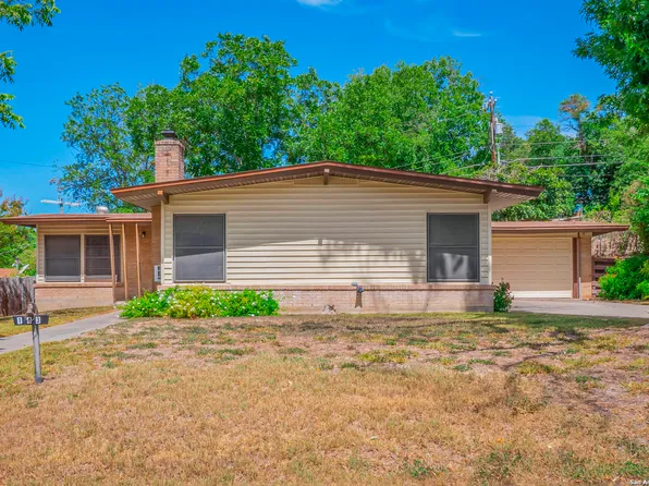 143 GREEN MEADOW BLVD, San Antonio, TX 78213