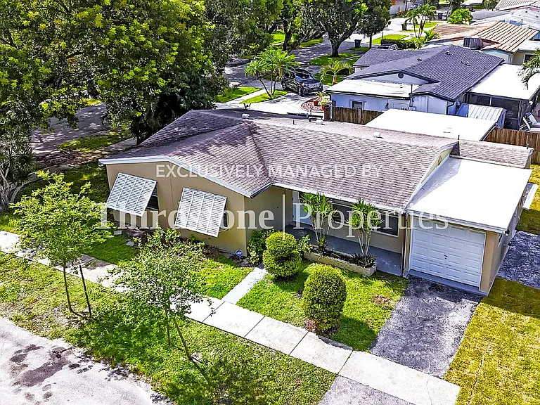3002 Arthur St #33021 — Photo 29