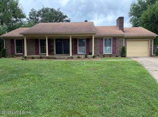 8801 Halford Way, Jeffersontown, KY 40299