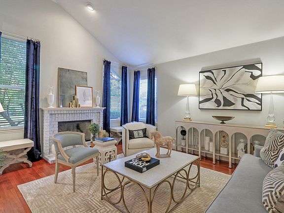 5th image of 105 Cottonwood Pl