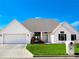 3605 Regal Dr, Altus, OK 73521