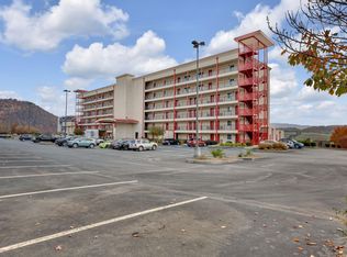 210 Raceday Center Dr UNIT 1405, Bristol, TN 37620