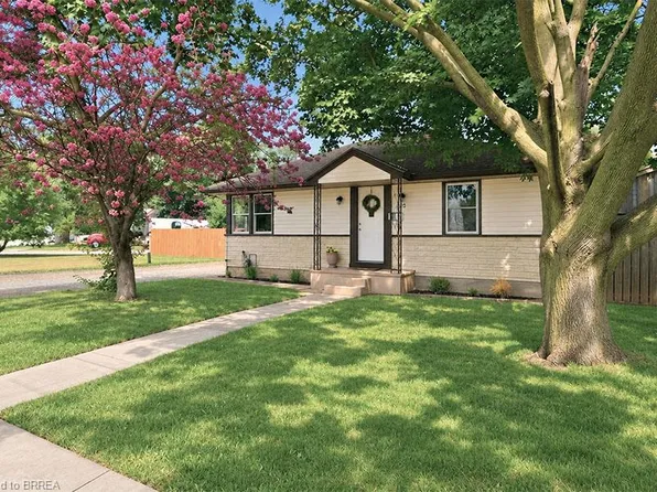 27 Frank St, Brantford, ON N3T 5C8