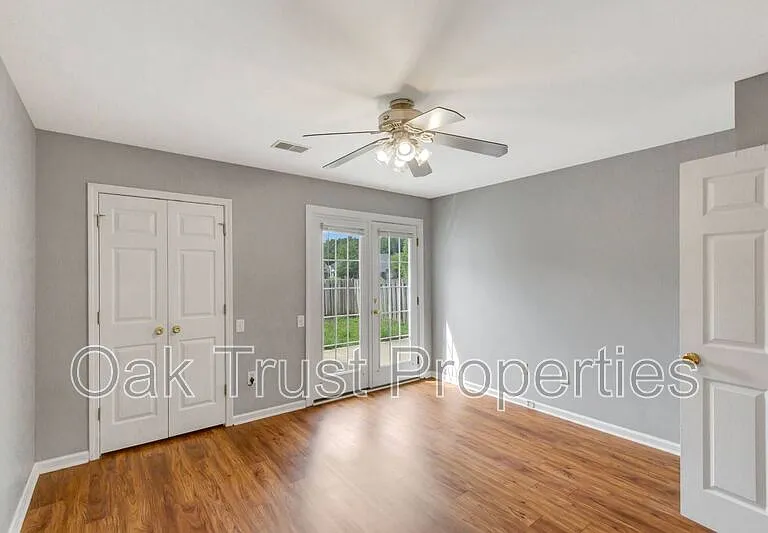 4834 Habersham Ln — Photo 17