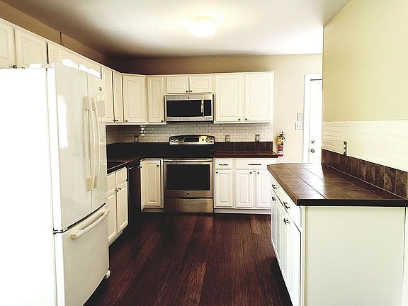 5th image of 124 Kuhns Ln