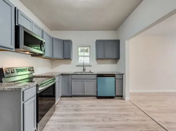 2704 Rosen Ave, Fort Worth, TX 76164