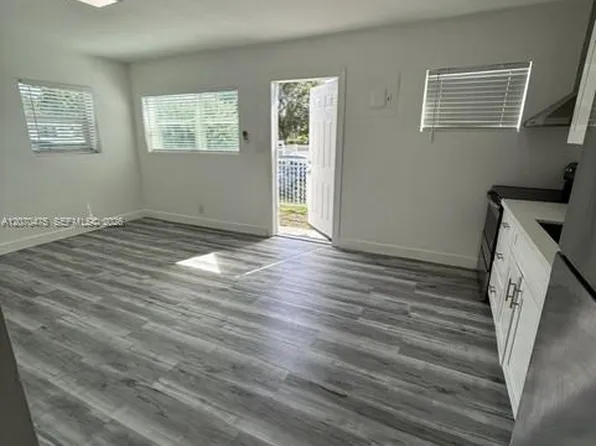 741 NW 4th St #1-3, Hallandale, FL 33009