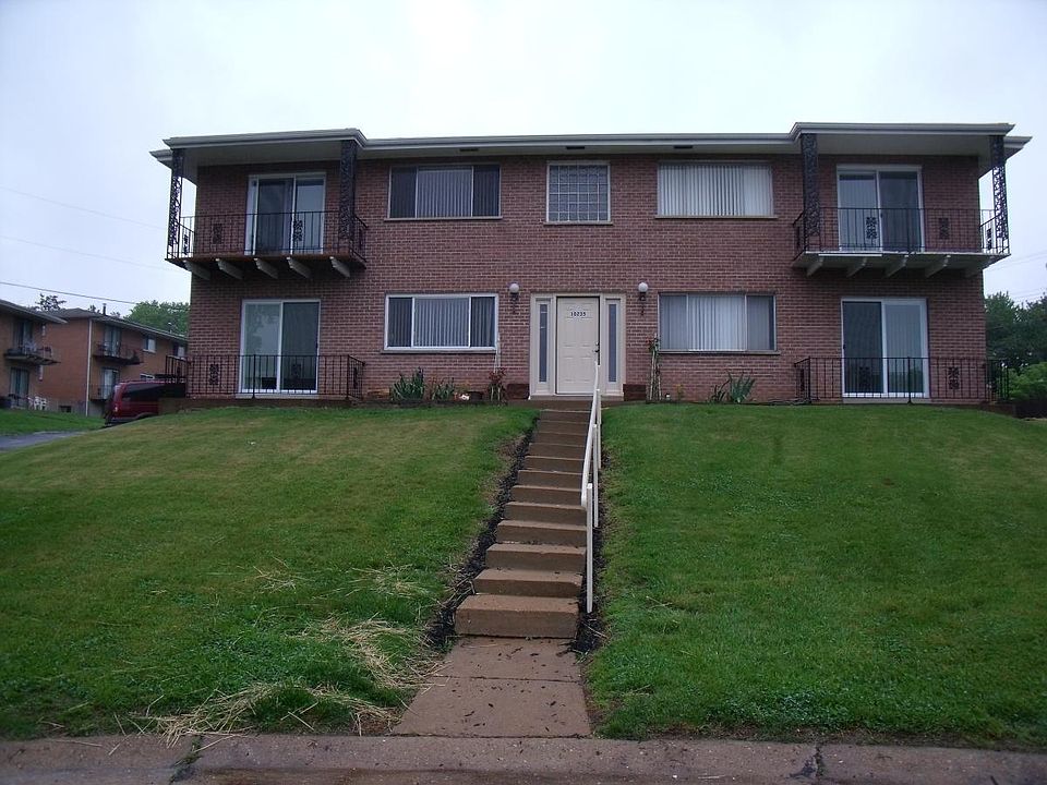 1st image of 10235 Chaucer Ave APT 2