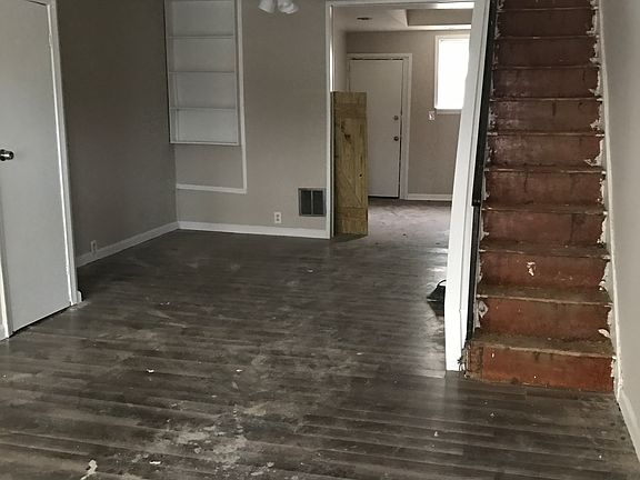 2nd image of 1525 S Marston St