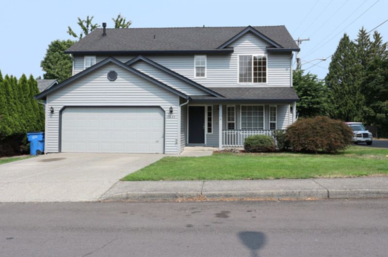 1st image of 11808 NE 29th St