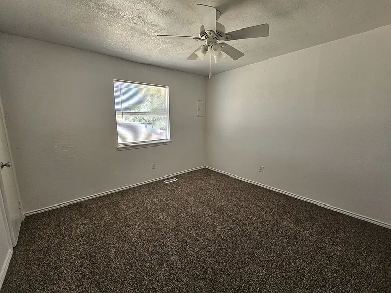 2631 SW H Ave #A — Photo 12