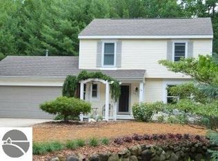 4403 Baywood Dr, Traverse City, MI