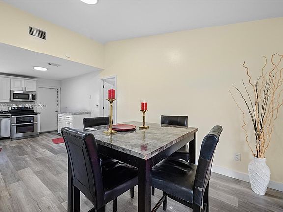 4th image of 4654 NW 93rd Ter
