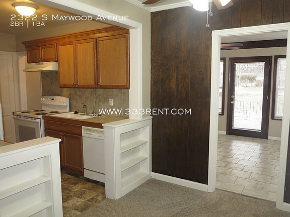 3rd image of 2322 S Maywood Ave