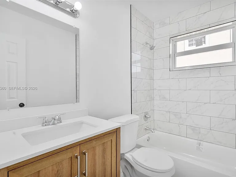 1061 NW 108th Ter #1063 — Photo 10