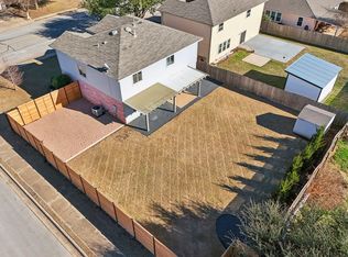 711 Riverway Ln, Leander, TX 78641