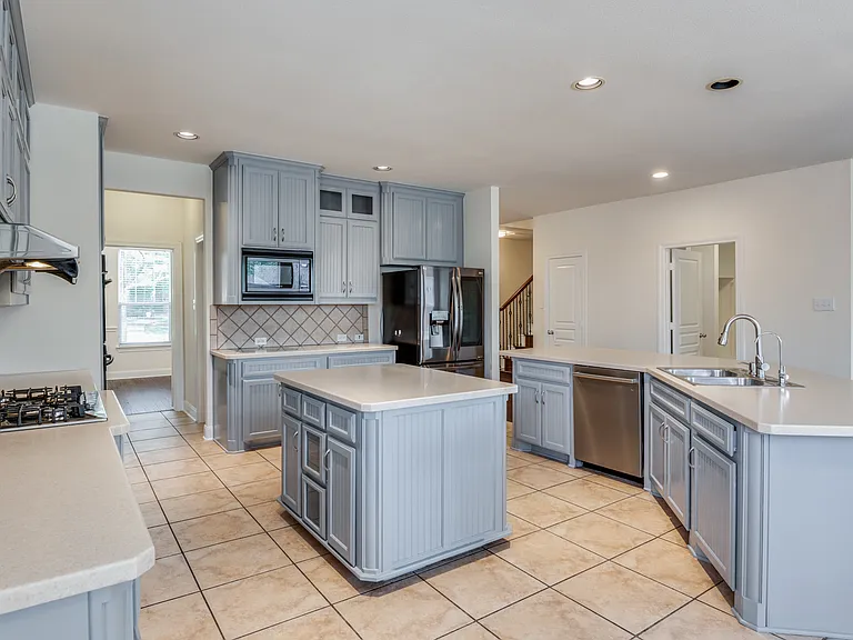 14575 Daneway Dr — Photo 12