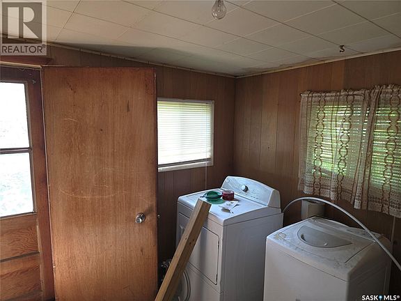 3rd image of 311 5th St E