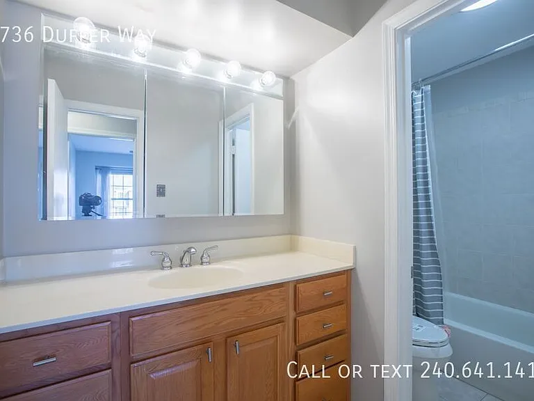 9736 Duffer Way — Photo 28