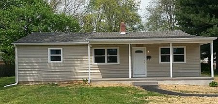 2nd image of 115 E Lockwood St