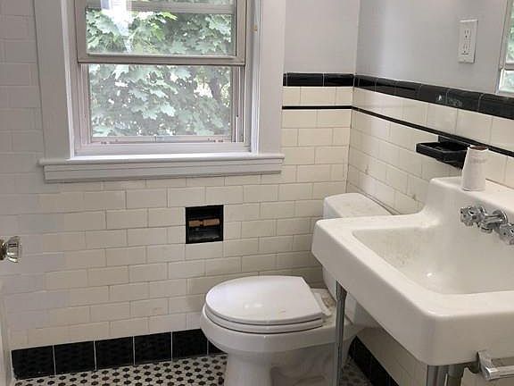 5th image of 114 E Squantum St APT 2L