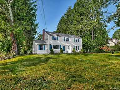 48 Queen St Newtown Ct 06470 Zillow