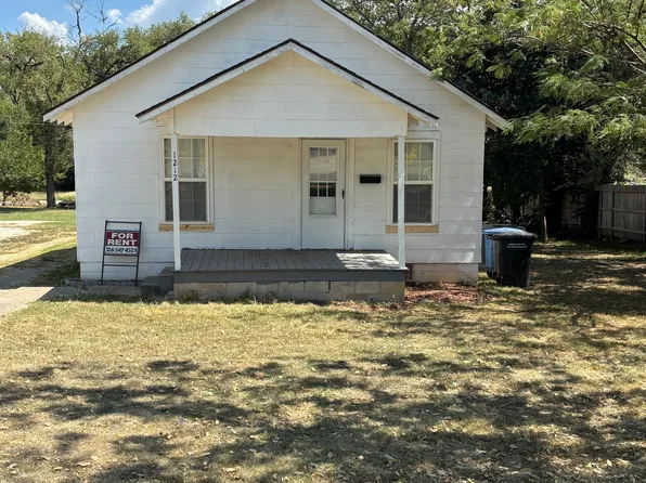 1212 N Ohio St, Augusta, KS 67010
