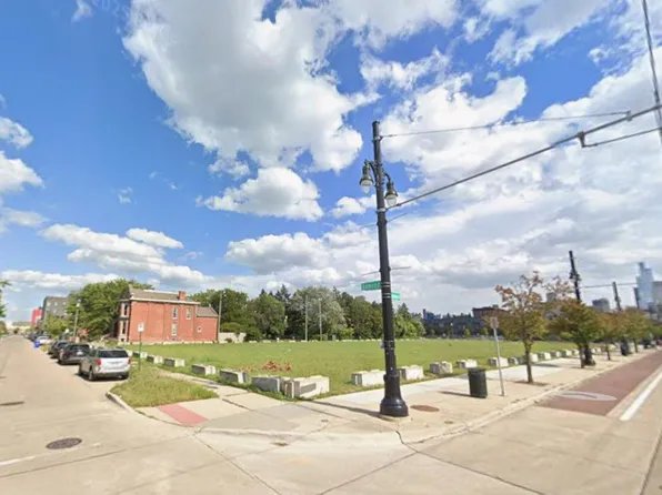 2844 Woodward Ave, Detroit, MI 48201